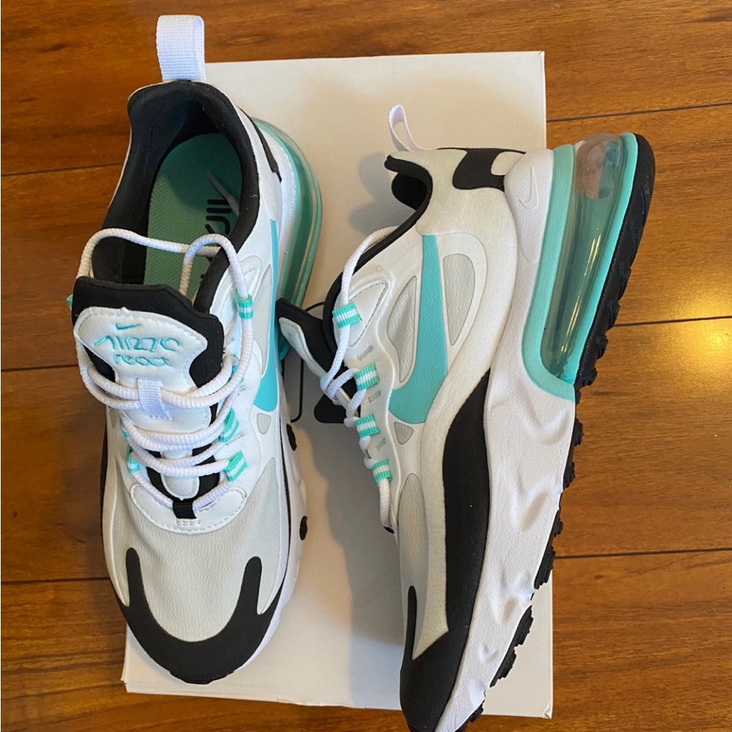 New Women’s Nike Sz 7 Shoes Air Max 270 React